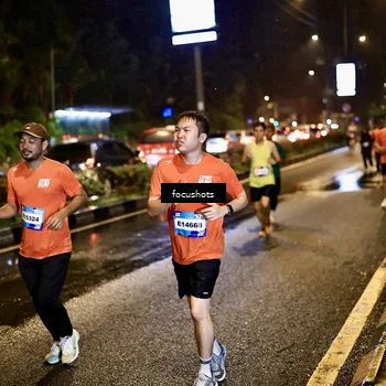 Runner Photo 7671747