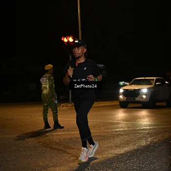 Runner Photo 7671751