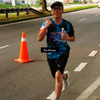 Runner Photo 7671755