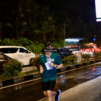Runner Photo 7671766
