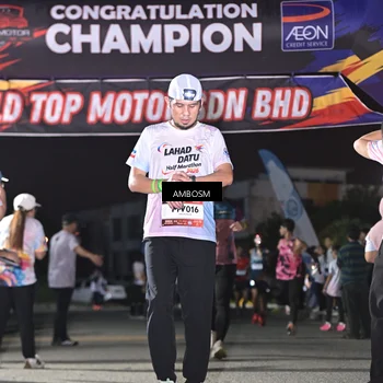 Runner Photo 7671772
