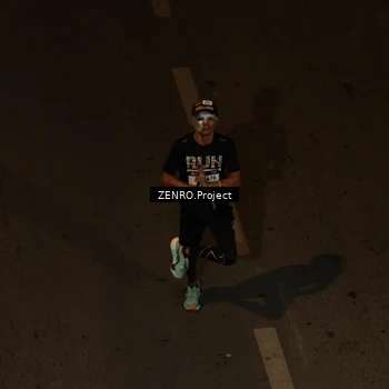 Runner Photo 7671774