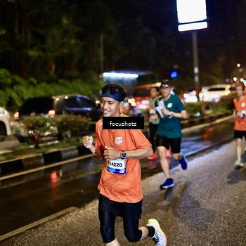 Runner Photo 7671786