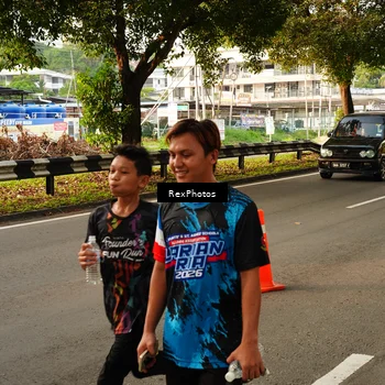 Runner Photo 7671795