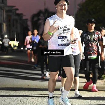 Runner Photo 7671796