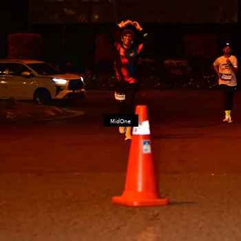 Runner Photo 7671798