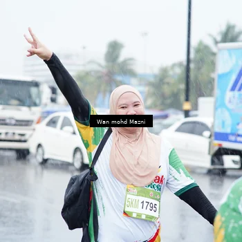 Runner Photo 7671800