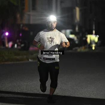 Runner Photo 7671809