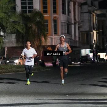 Runner Photo 7671821