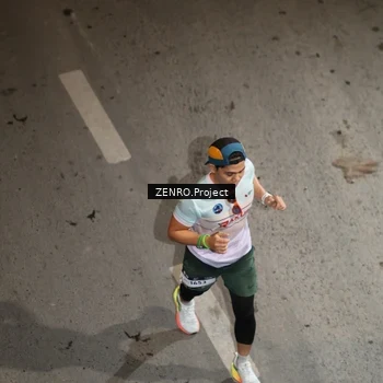 Runner Photo 7671836
