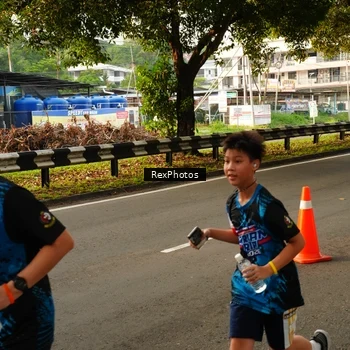 Runner Photo 7671856