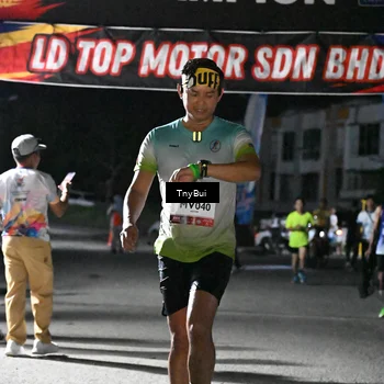 Runner Photo 7671860