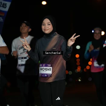 Runner Photo 7671878
