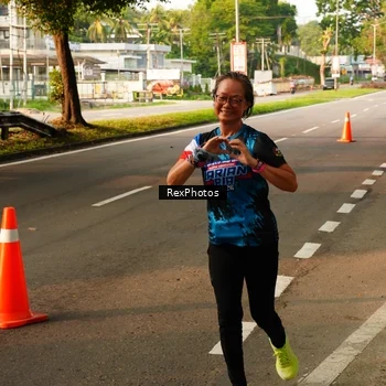 Runner Photo 7671884