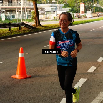 Runner Photo 7671897