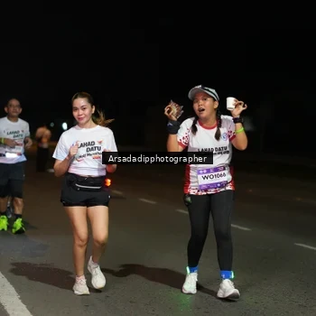 Runner Photo 7671901