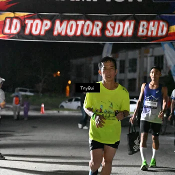 Runner Photo 7671905