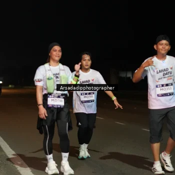 Runner Photo 7671913