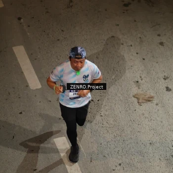 Runner Photo 7671917