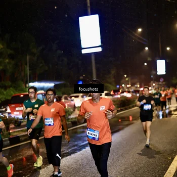 Runner Photo 7671934