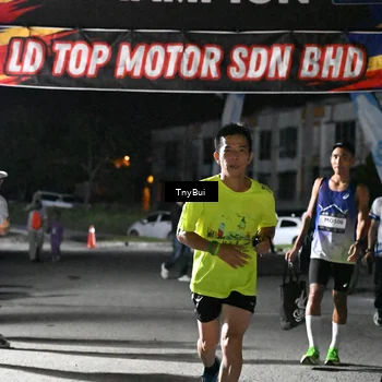 Runner Photo 7671936