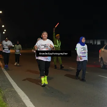 Runner Photo 7671939