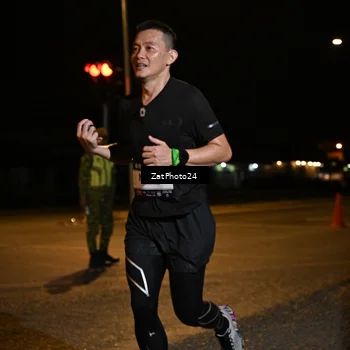 Runner Photo 7671957