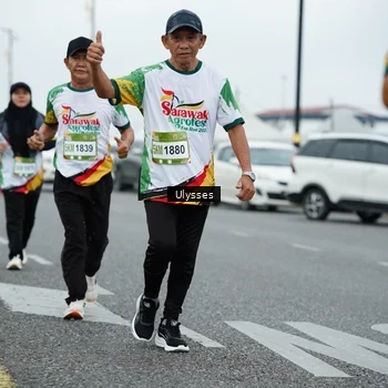 Runner Photo 7671970