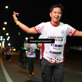 Runner Photo 7671984