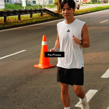 Runner Photo 7671994