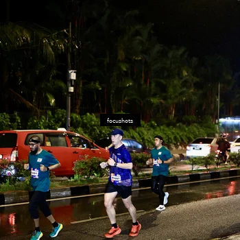Runner Photo 7672012