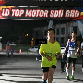 Runner Photo 7672023