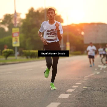 Runner Photo 7672031