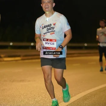 Runner Photo 7672033