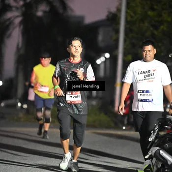 Runner Photo 7672045