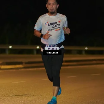 Runner Photo 7672049