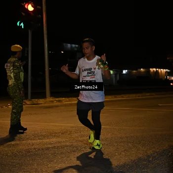 Runner Photo 7672062