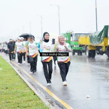 Runner Photo 7672066