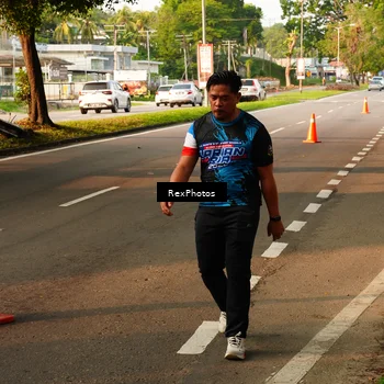 Runner Photo 7672068
