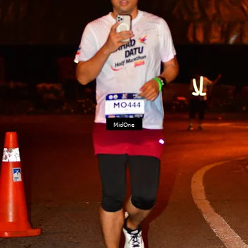 Runner Photo 7672093