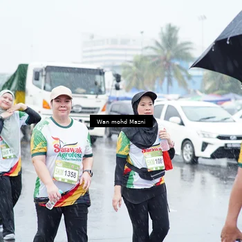 Runner Photo 7672095