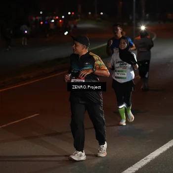 Runner Photo 7672101