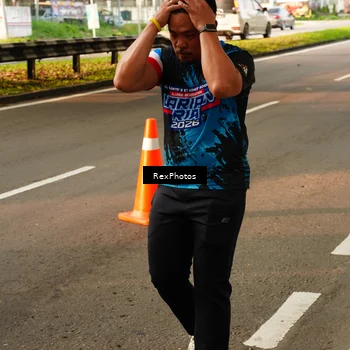 Runner Photo 7672105