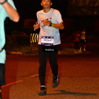 Runner Photo 7672110