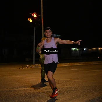 Runner Photo 7672111