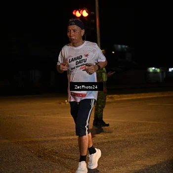 Runner Photo 7672130