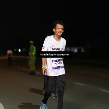 Runner Photo 7672173