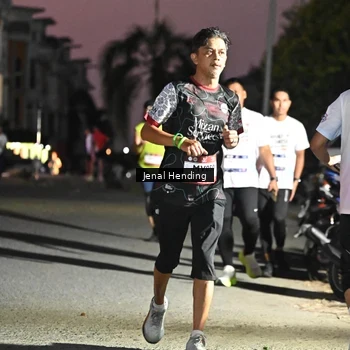 Runner Photo 7672175