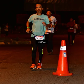 Runner Photo 7672251