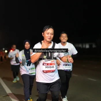 Runner Photo 7672254